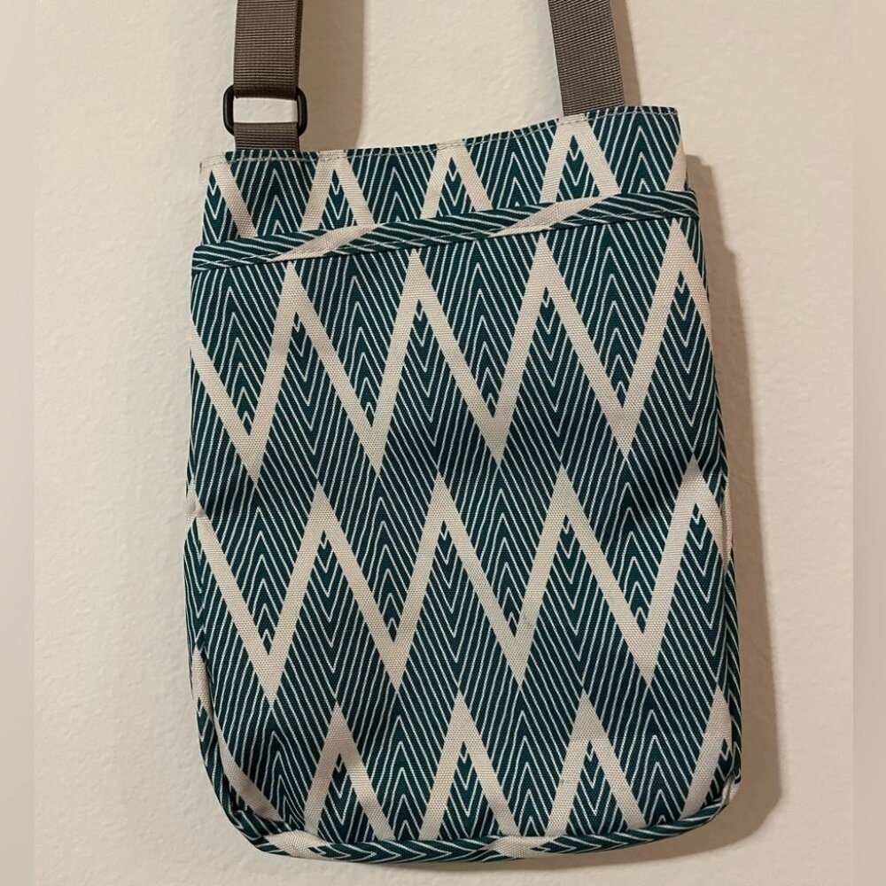 Kavu Keeper Crossbody bag - Picture 2 of 5